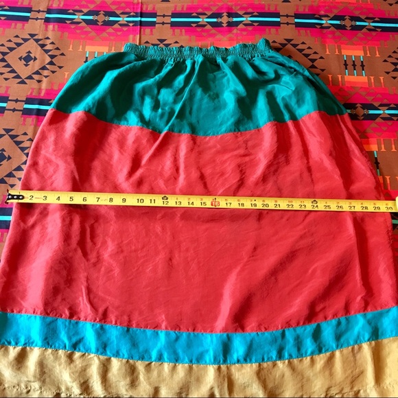 100% 🔥💚☀️Silk Frida Inspired skirt with pockets! - Picture 7 of 9